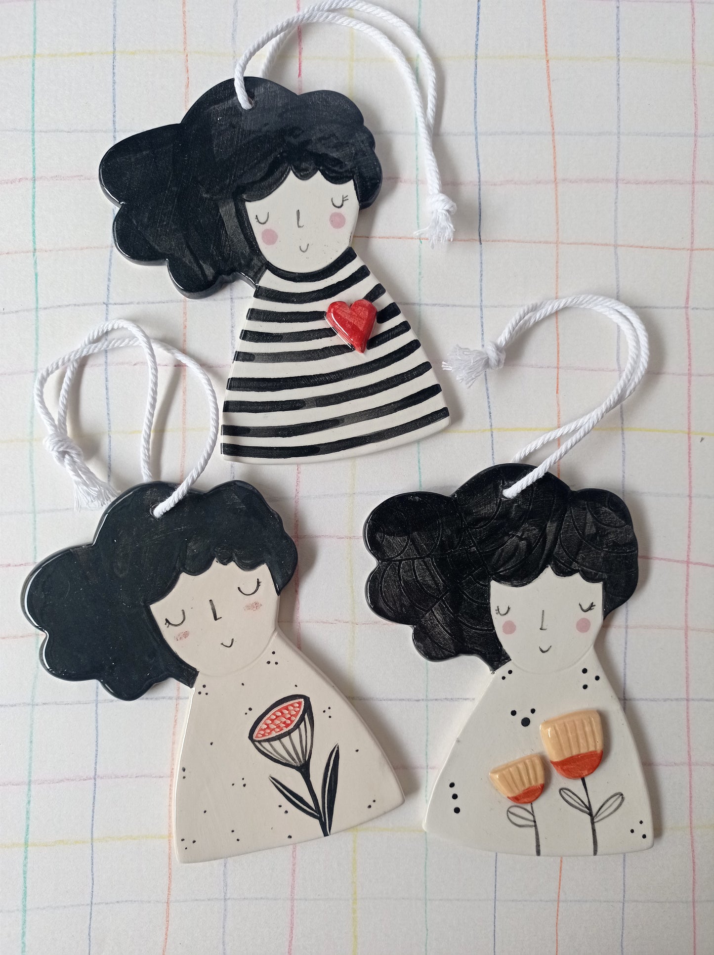 Decorazione in ceramica